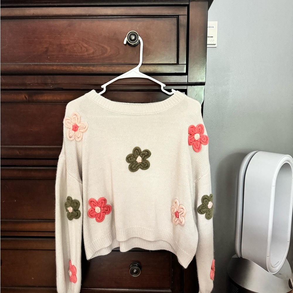 SHEIN Cream and Pink Floral Crew Neck Sweater